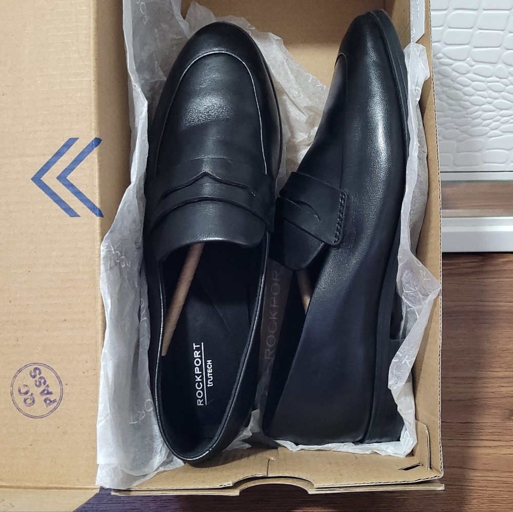 Women's Black Penny Loafers